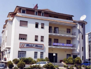 Hotels in Polla